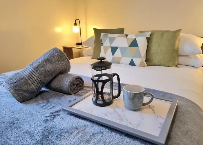 Plymouth Hoe Central * Free Parking * Ocean Reach